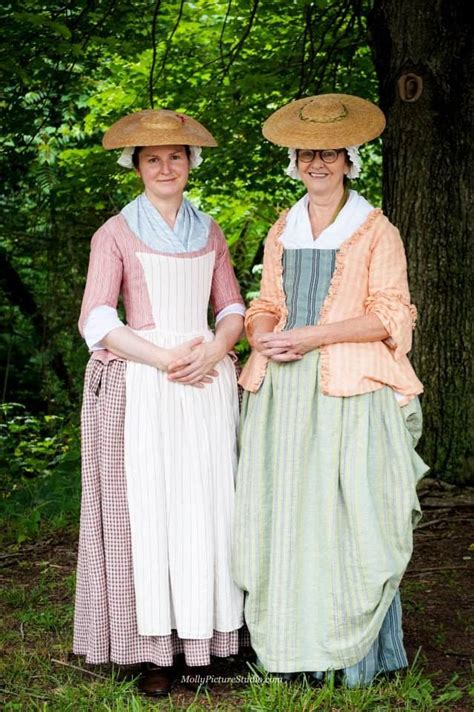 authentic colonial clothing for women